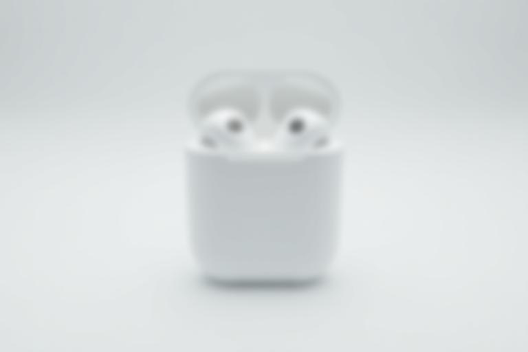 India Sonic Buds, wireless earbuds in charging case, modern design